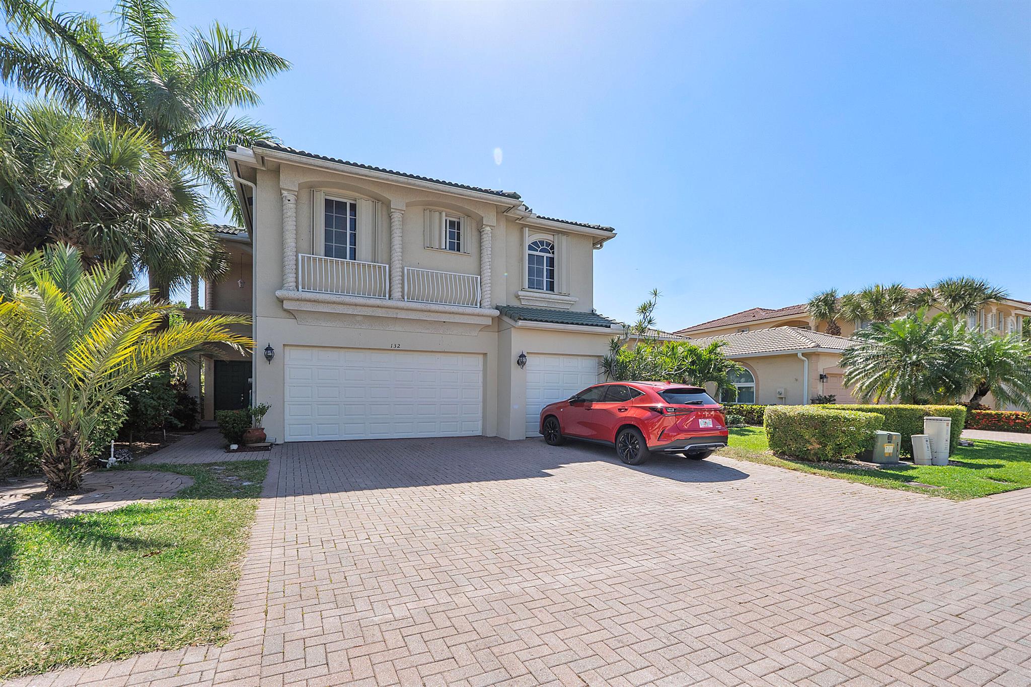 Properties 132 Catania Way