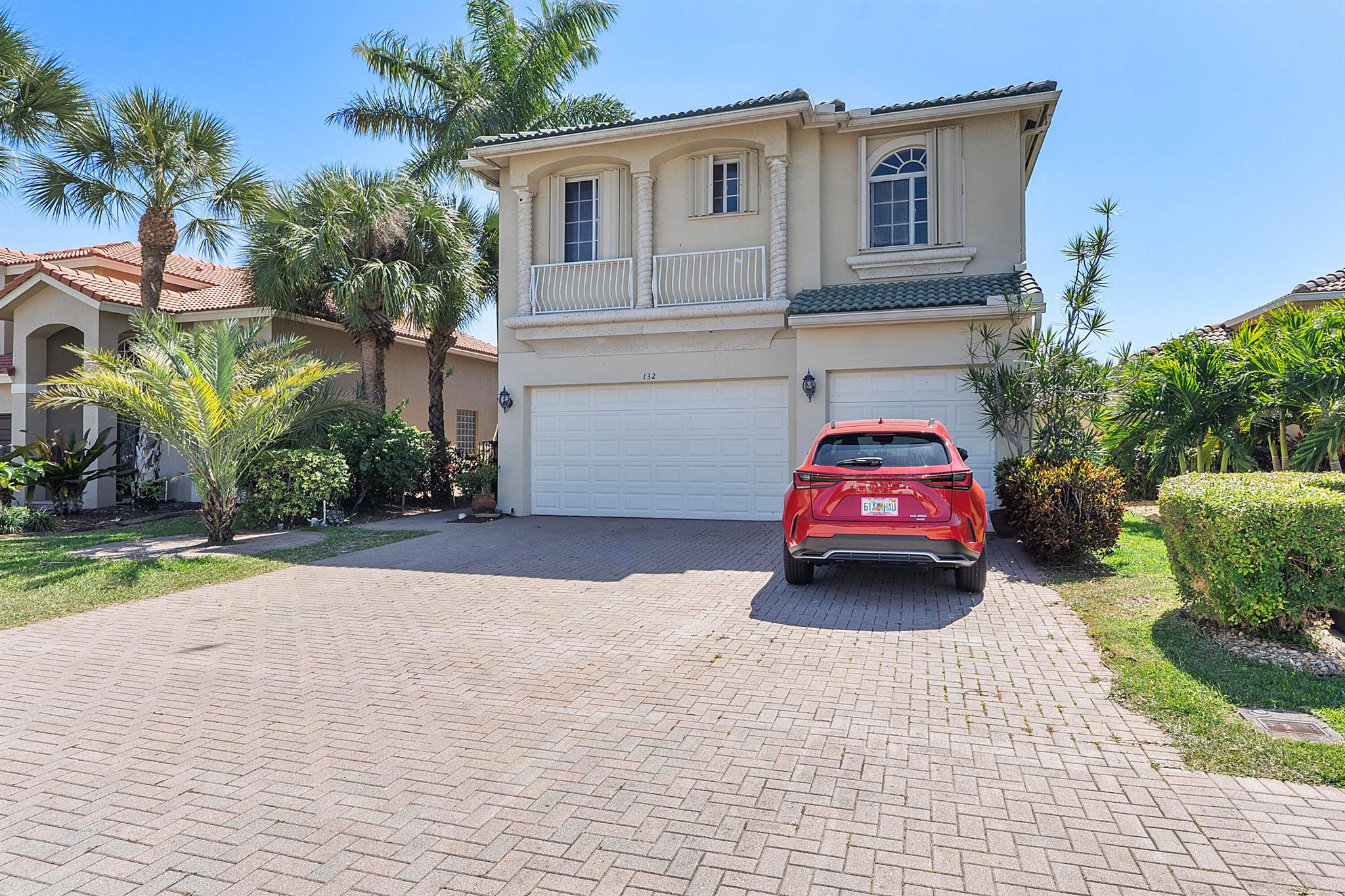 Properties 132 Catania Way