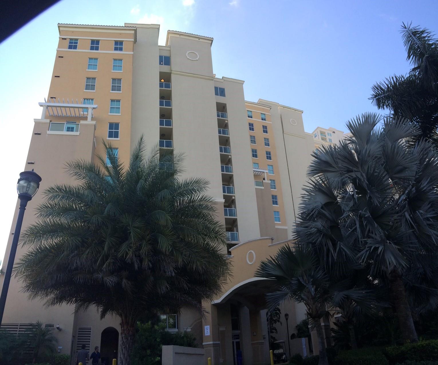 3340 NE 190th St 1105