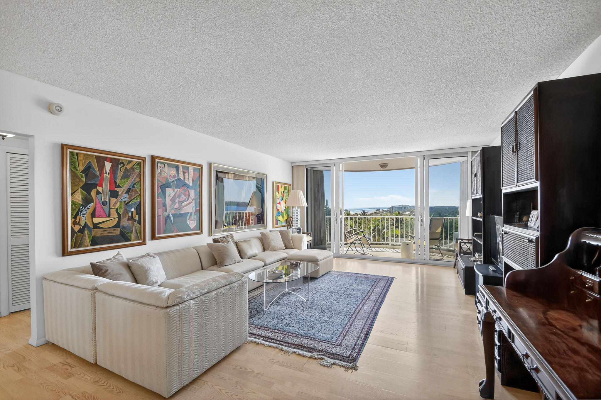 TWENTY TWO NINETY FIVE SOUTH OCEAN BLVD - Residential