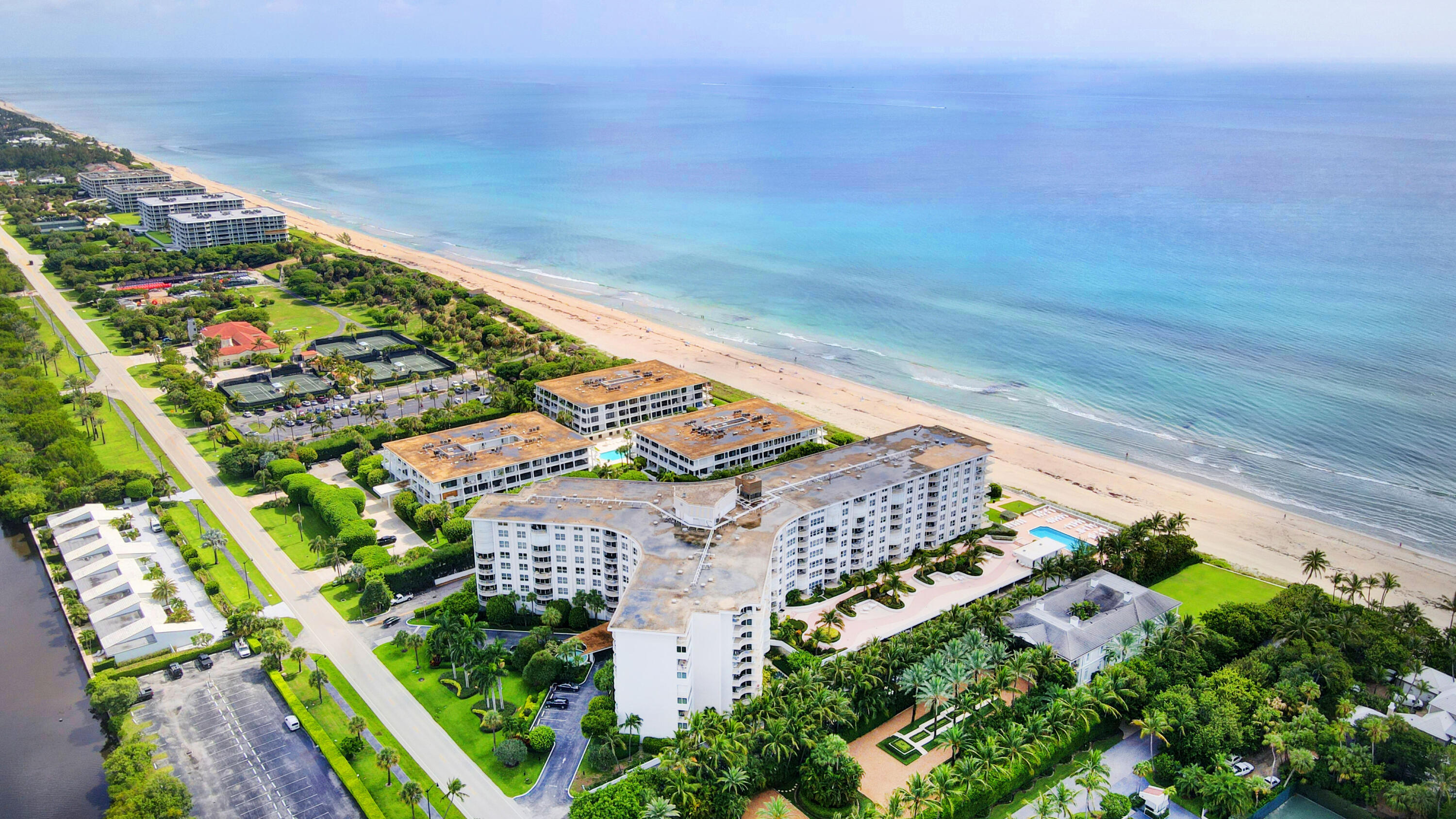 TWENTY TWO NINETY FIVE SOUTH OCEAN BLVD - Residential