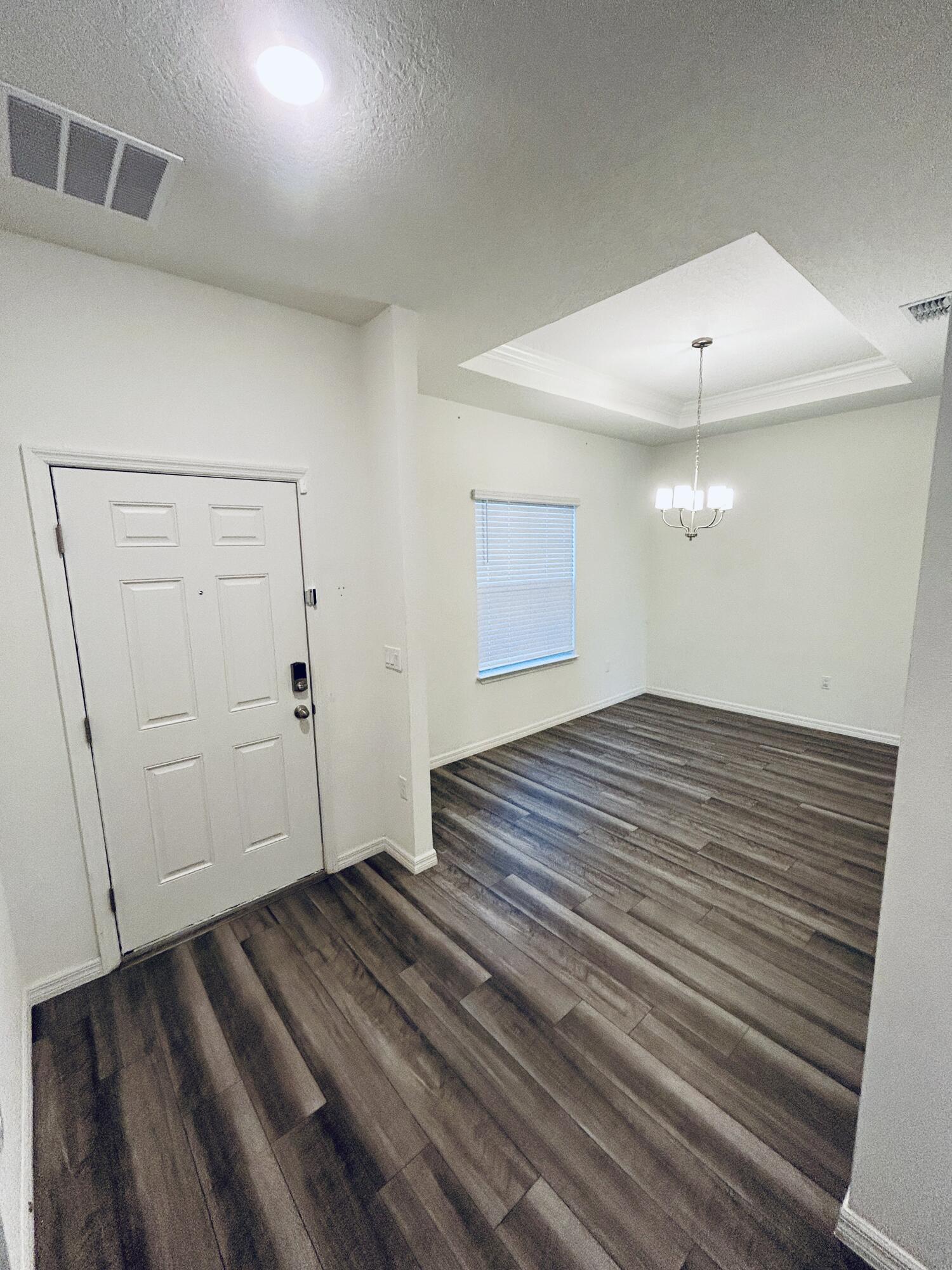 1626 SW Neptune Avenue