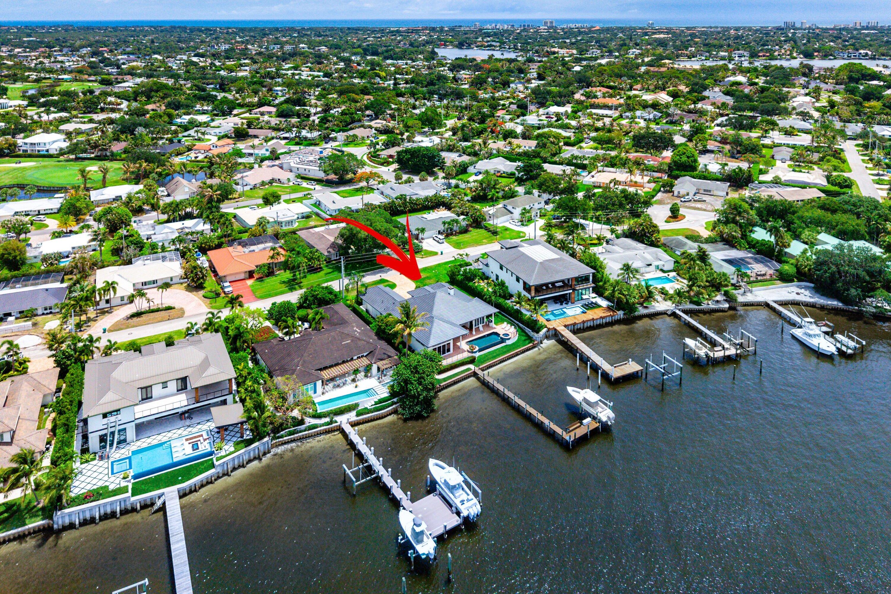 47 River Drive