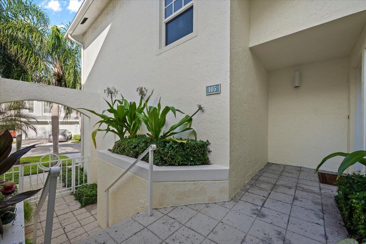 105 MAINSAIL Circle