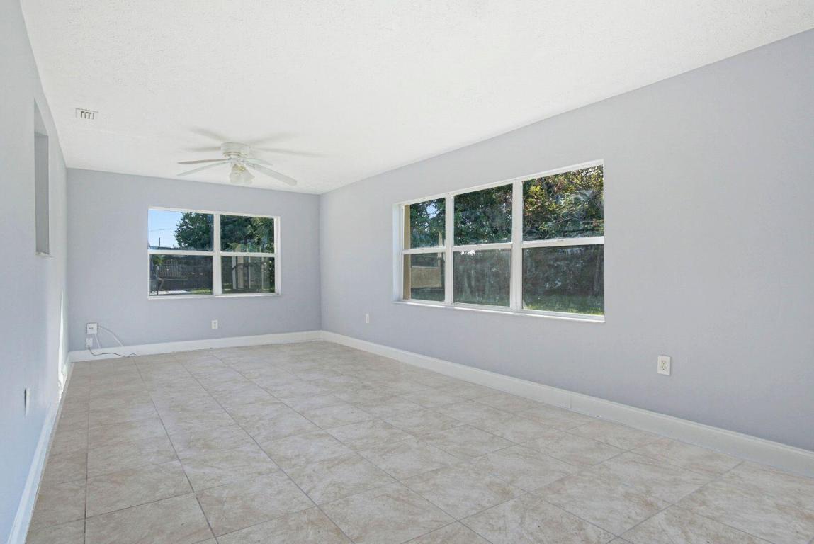 RIVER PARK UNIT 7 - Residential