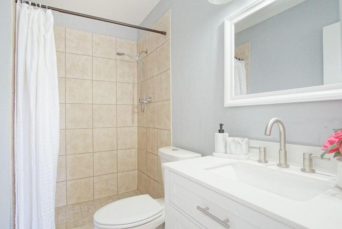 RIVER PARK UNIT 7 - Residential