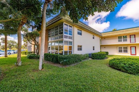 2 Vista Gardens Trl 203 Vero Beach FL 32962