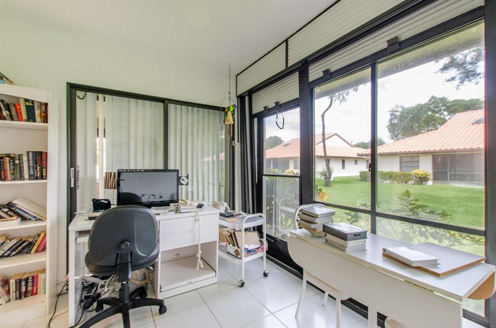 HUNTINGTON POINTE - Residential