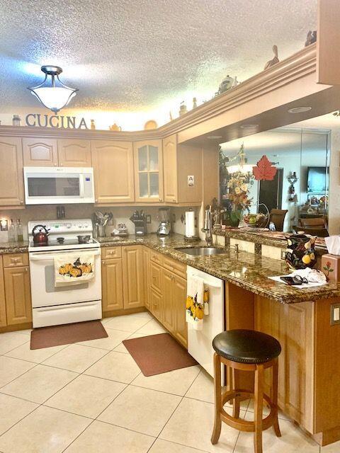 Town Villas - Residential