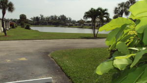 GOLDEN LAKES VILLAGE COND - Residential Lease