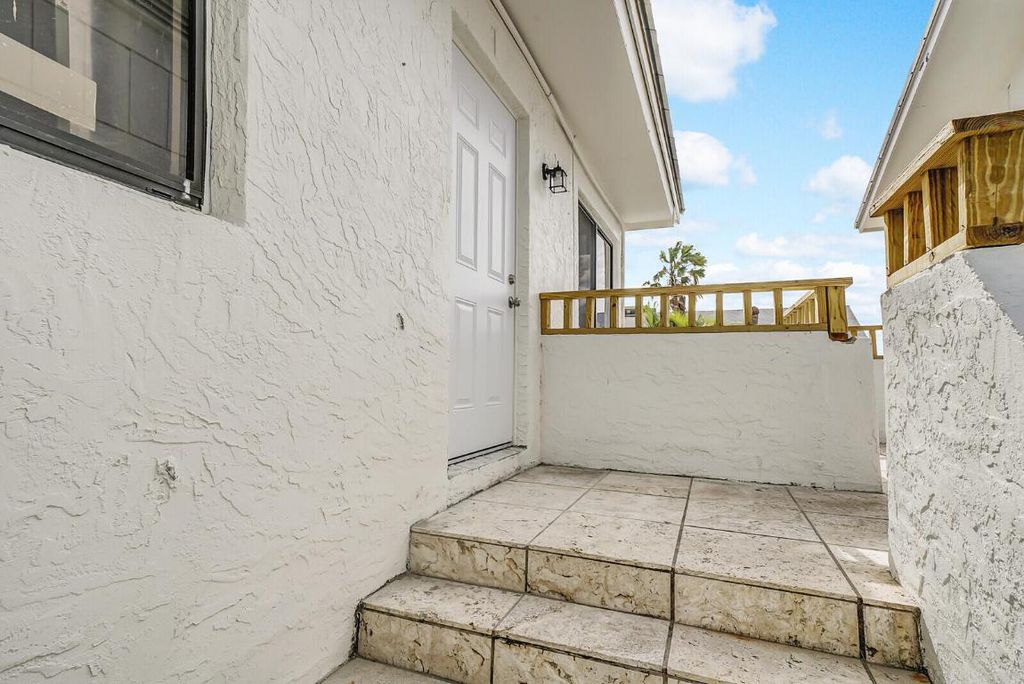 Photo of 652 Hernando Street #C, Fort Pierce, FL 34949 (MLS # R10948357)