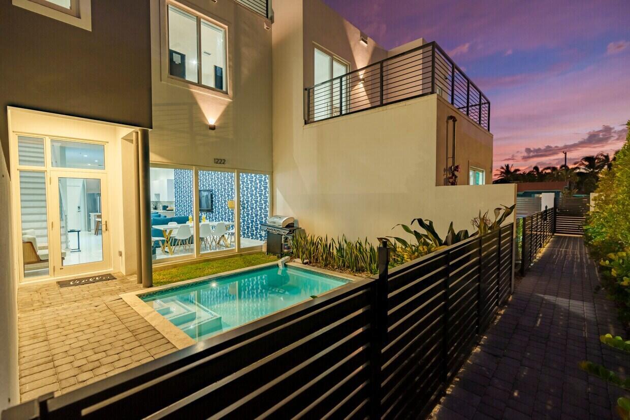 THE ENCLAVE AT LAKE RIDGE - Residential Lease