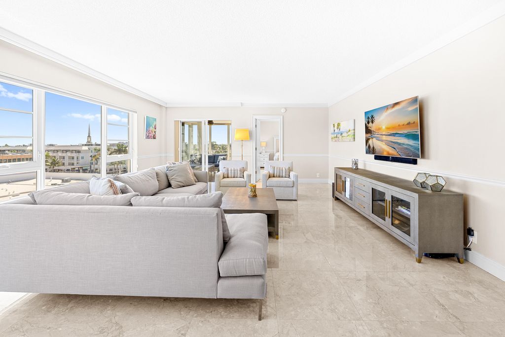 Photo of 50 East Road #6e, Delray Beach, FL 33483 (MLS # R11134430)