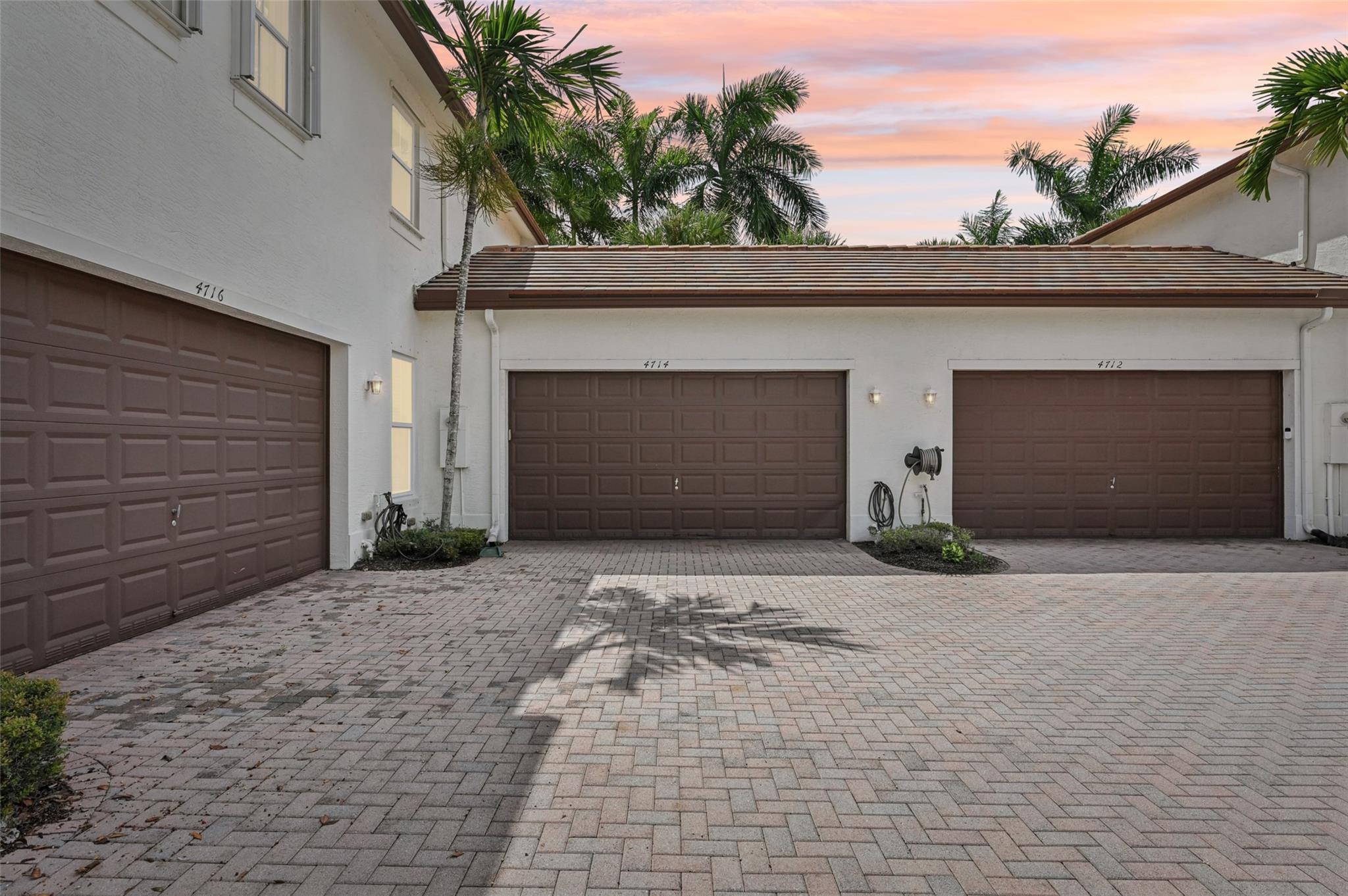 Paloma Lakes - Residential