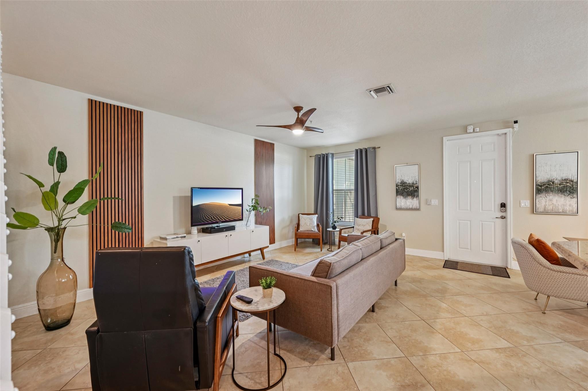 Paloma Lakes - Residential