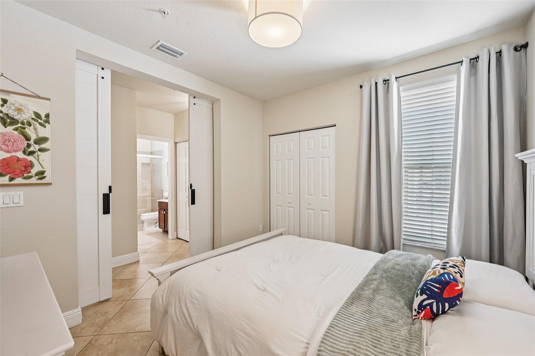 Paloma Lakes - Residential