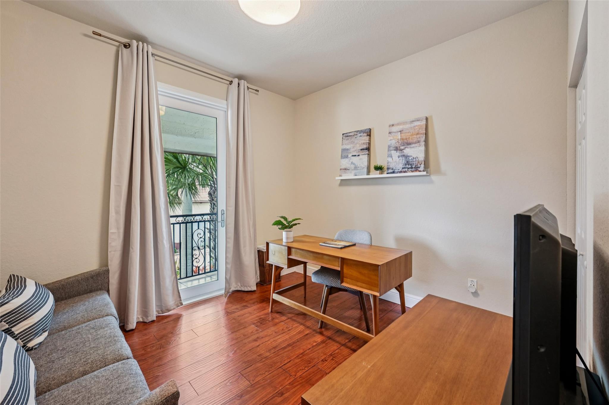 Paloma Lakes - Residential