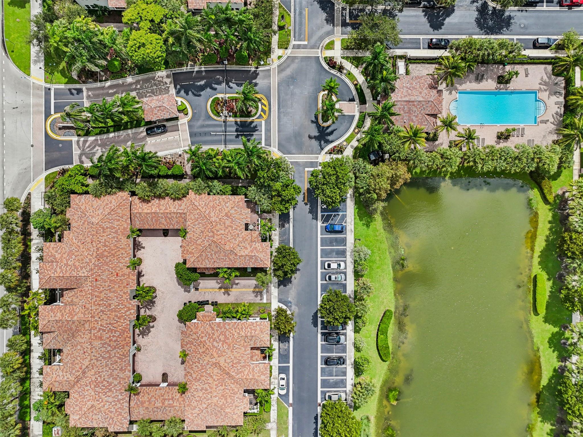 Paloma Lakes - Residential