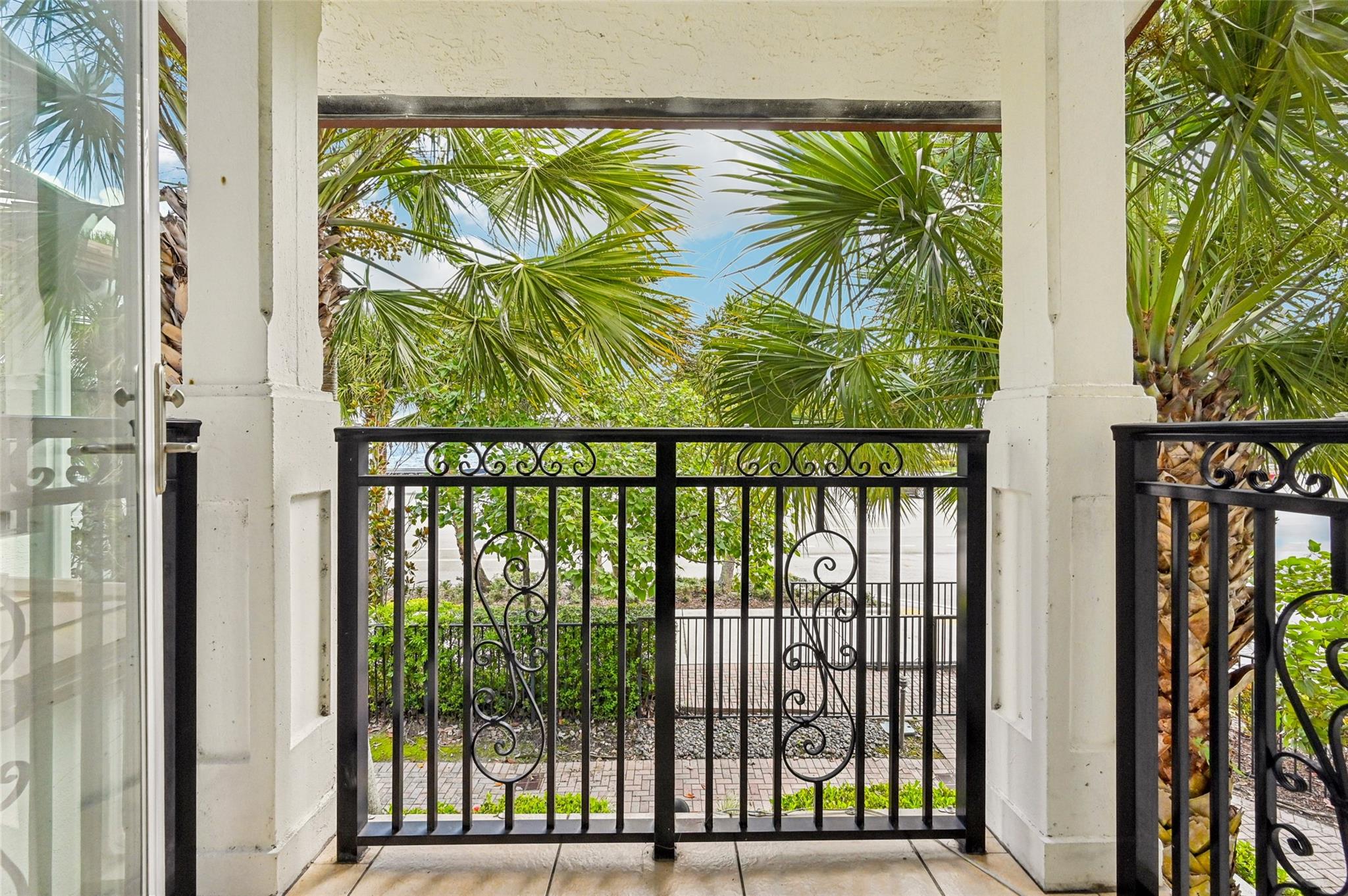 Paloma Lakes - Residential