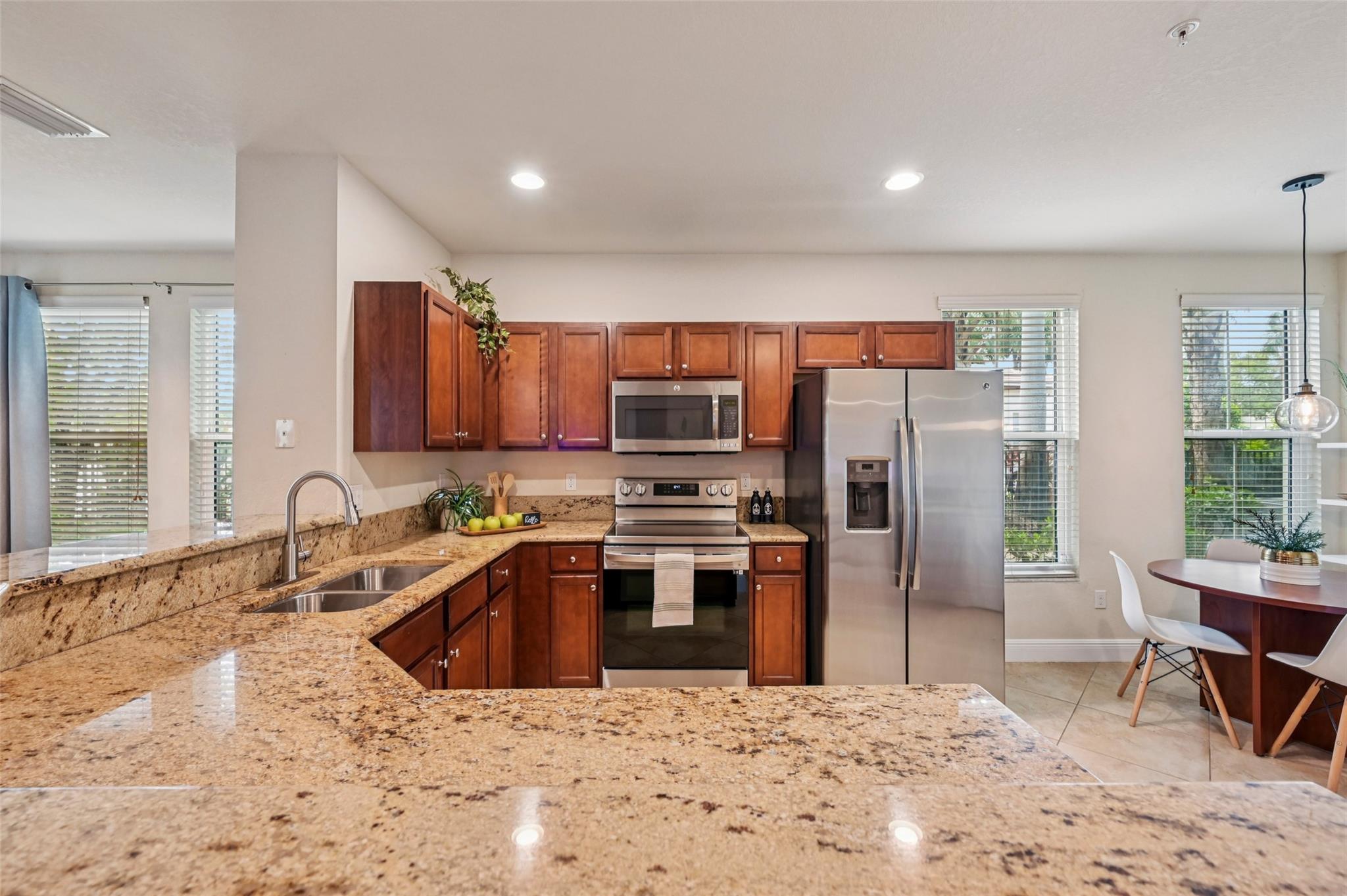 Paloma Lakes - Residential