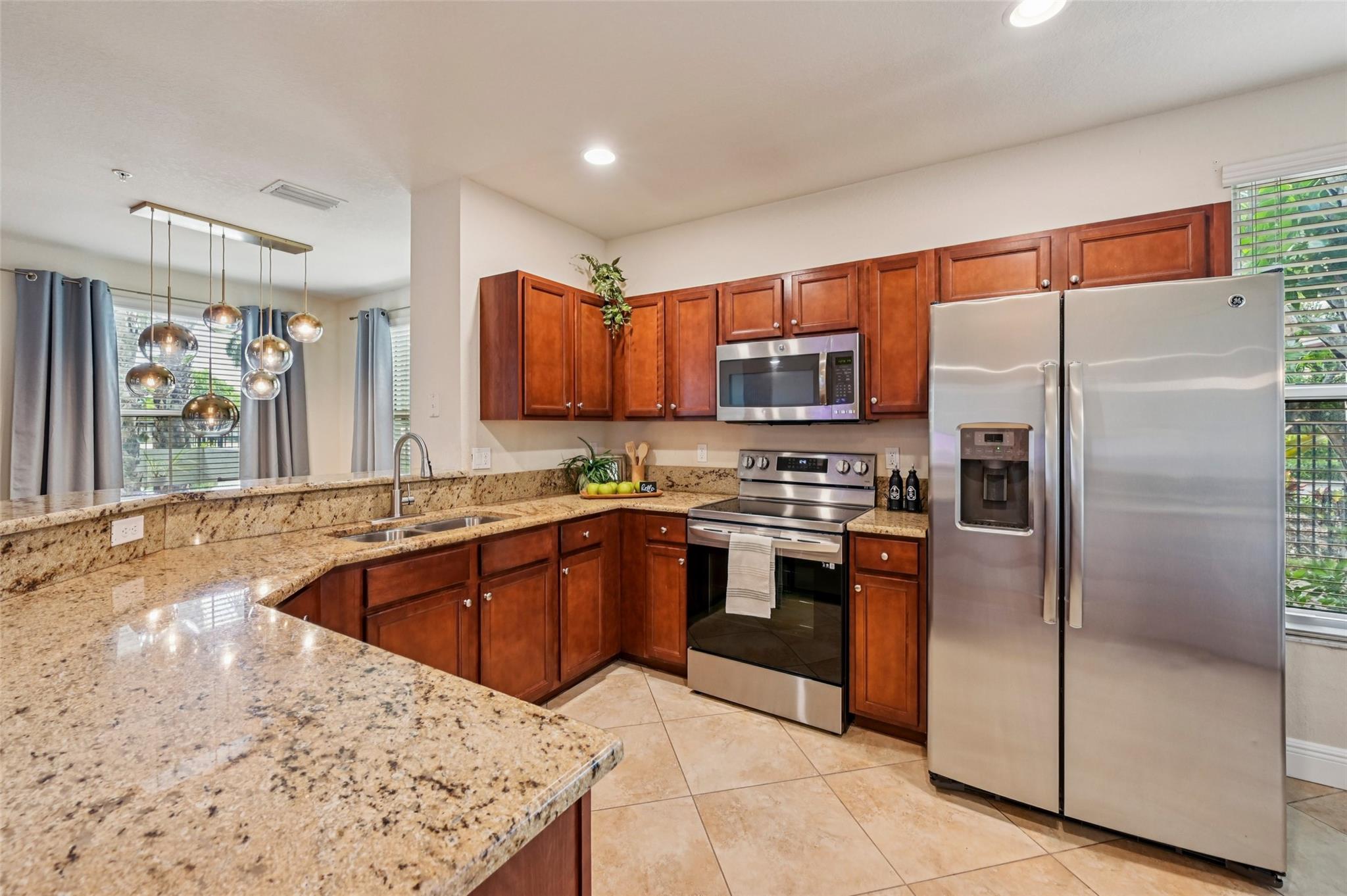 Paloma Lakes - Residential