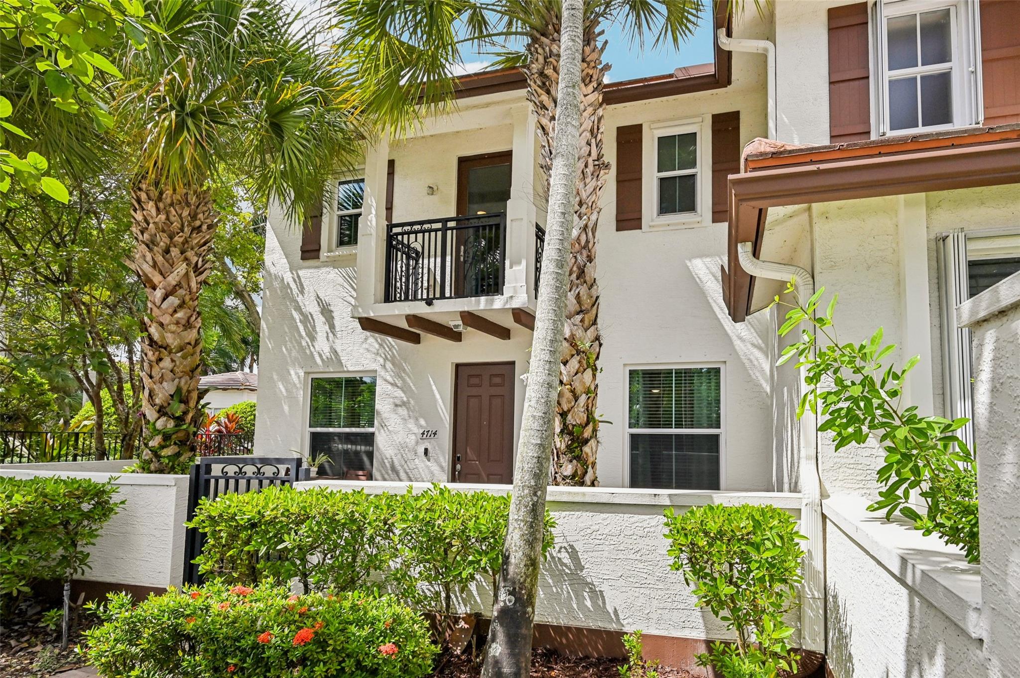 Paloma Lakes - Residential