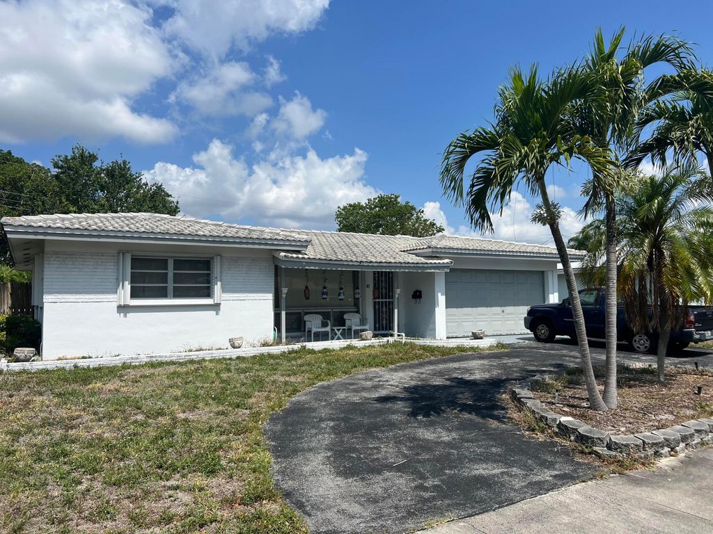 Photo of 461 SE 3 Avenue E, Pompano Beach, FL 33060 (MLS # R10992962)
