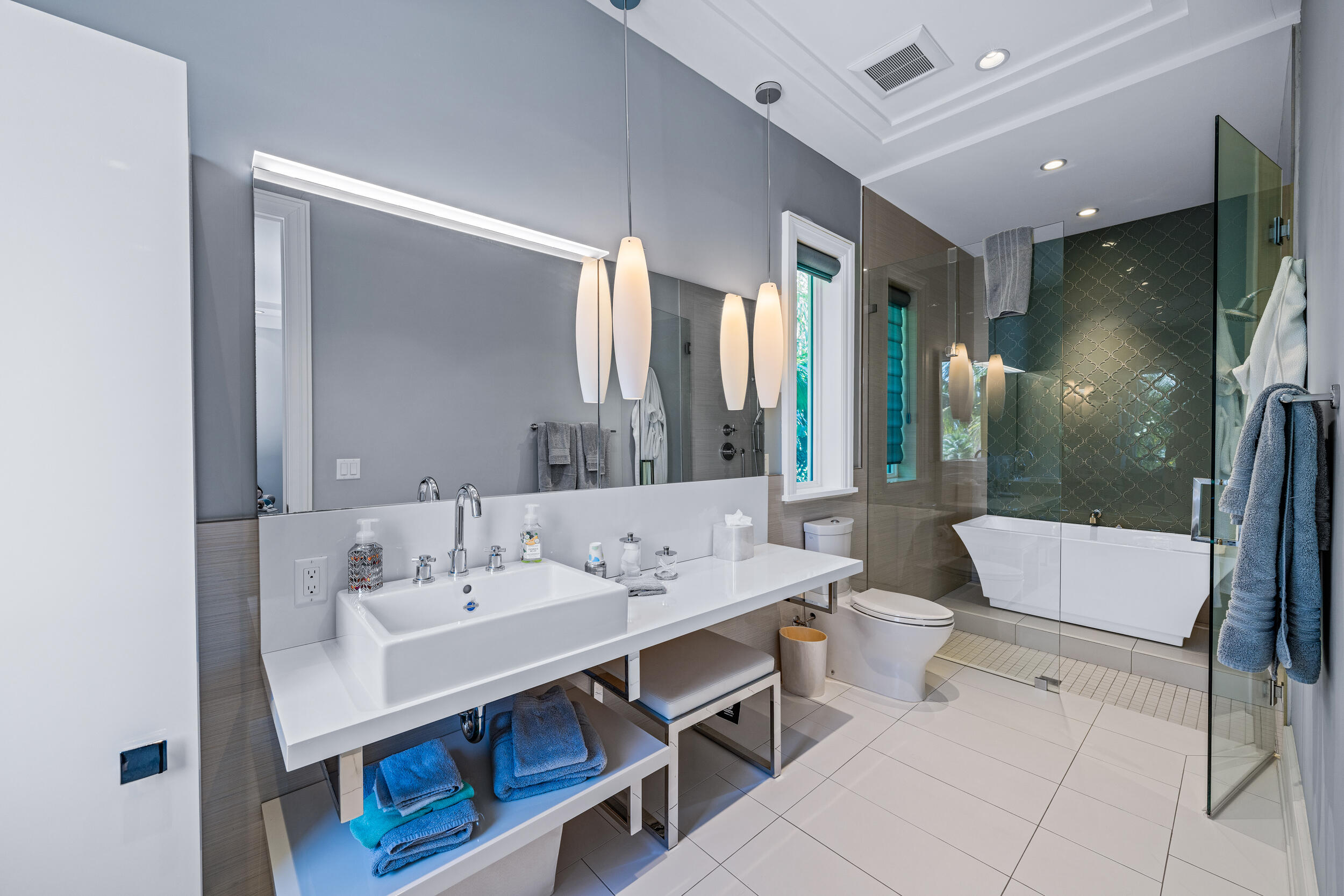 Admirals Cove - Residential