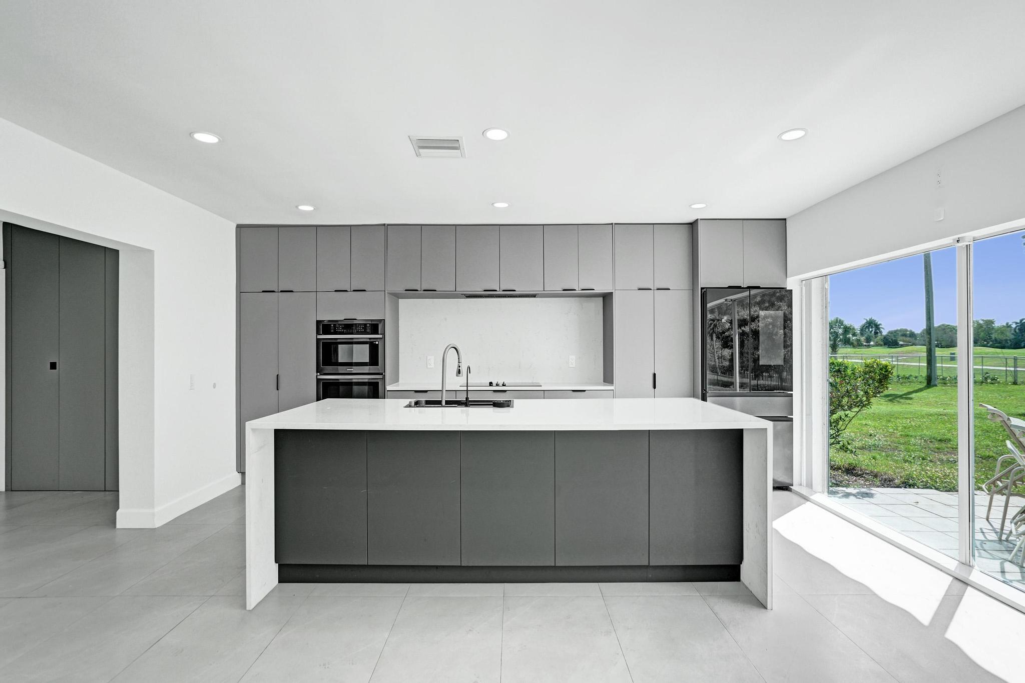 PLANTATION GOLF ESTATES - Residential