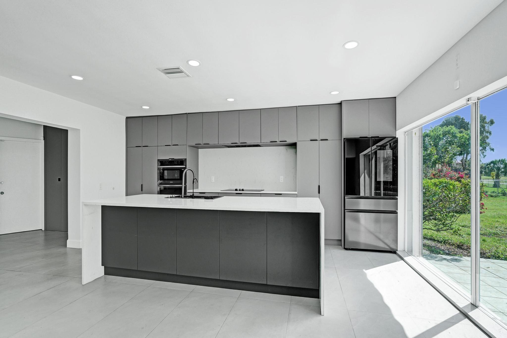 PLANTATION GOLF ESTATES - Residential