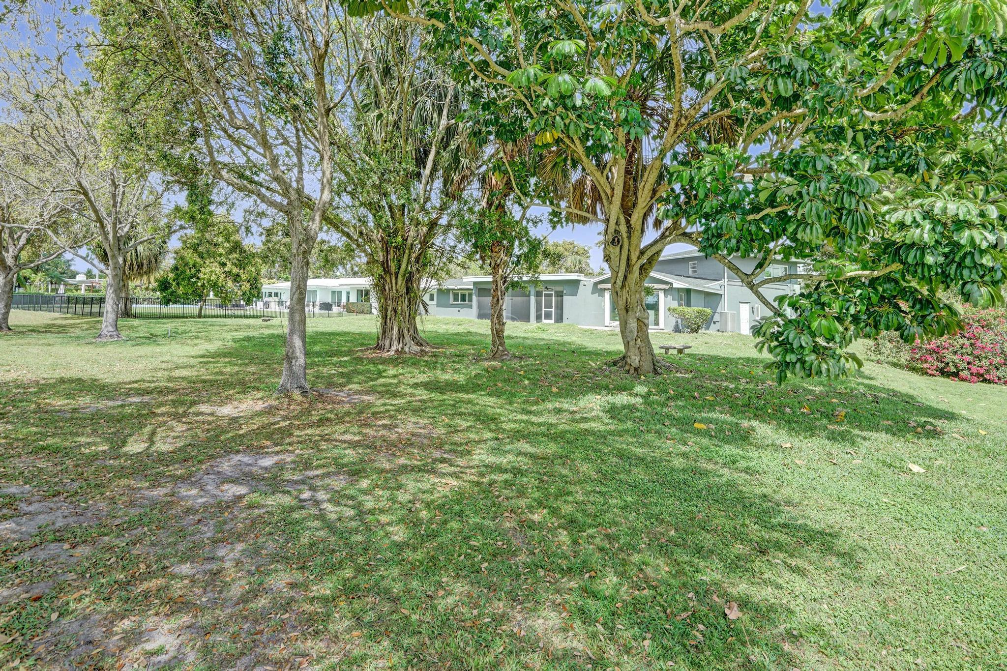 PLANTATION GOLF ESTATES - Residential