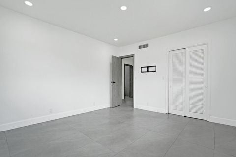 Tiny photo for 6700 E Tropical Way, Plantation, FL 33317 (MLS # B26001798)