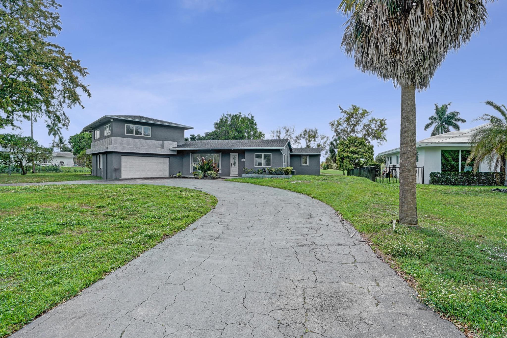 PLANTATION GOLF ESTATES - Residential