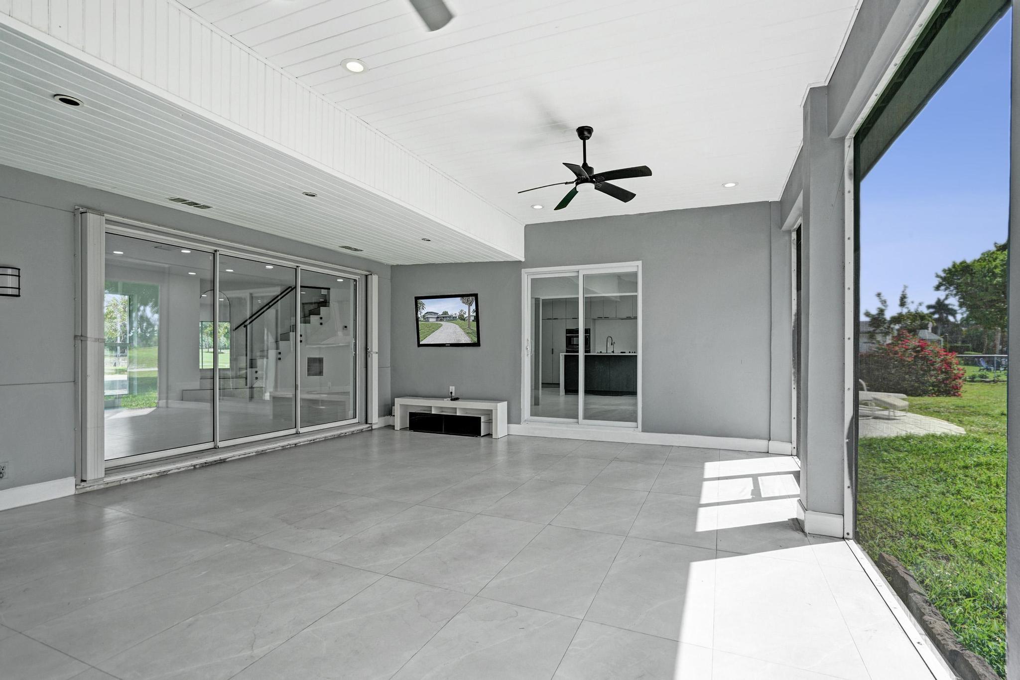 PLANTATION GOLF ESTATES - Residential