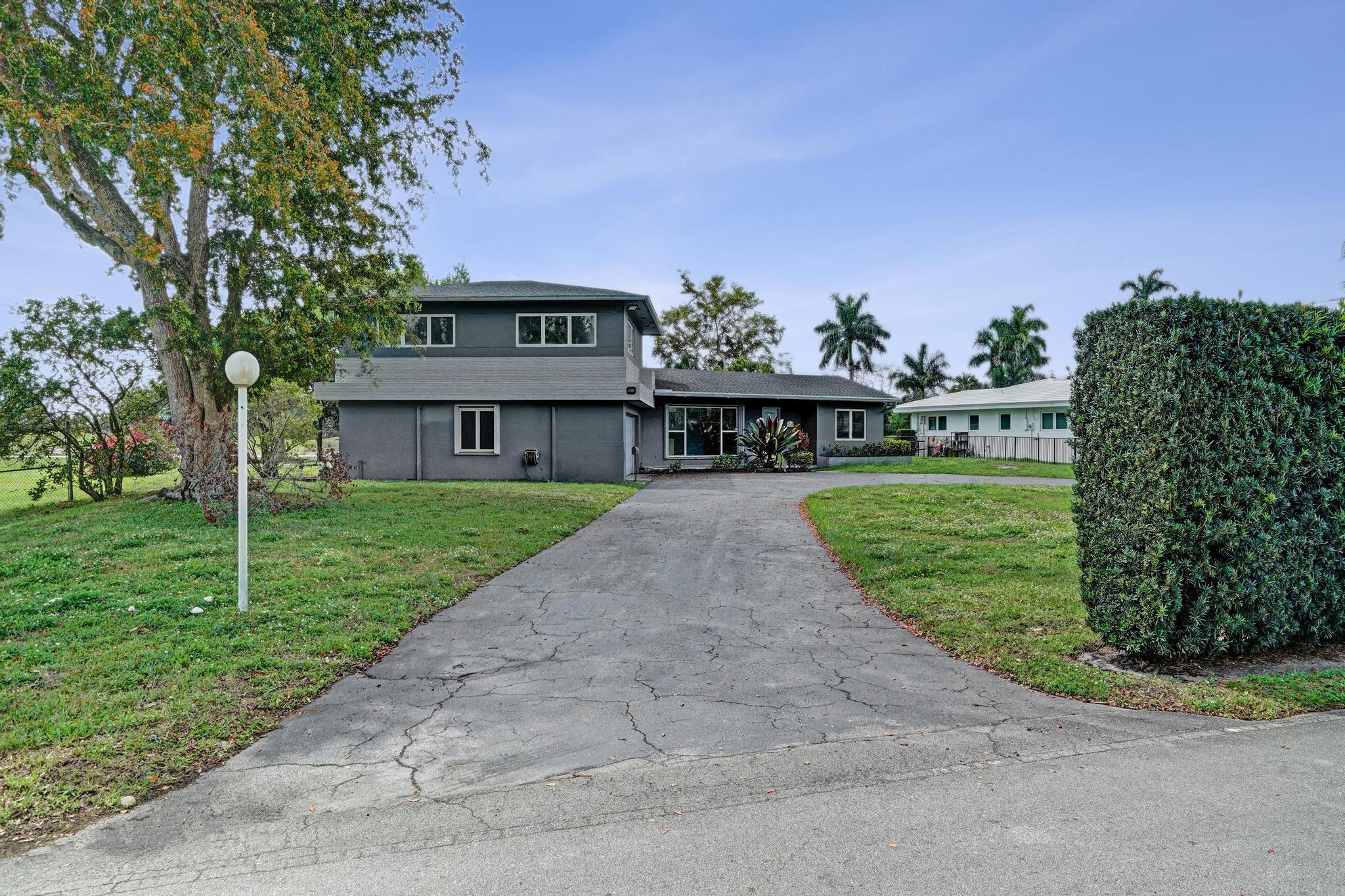 PLANTATION GOLF ESTATES - Residential