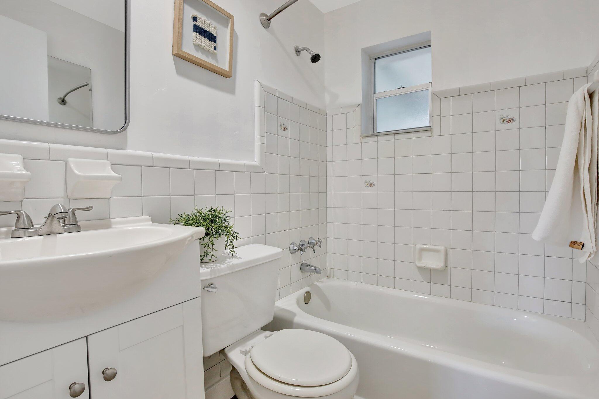 PLAYLAND ESTATES SEC 2 - Residential Lease