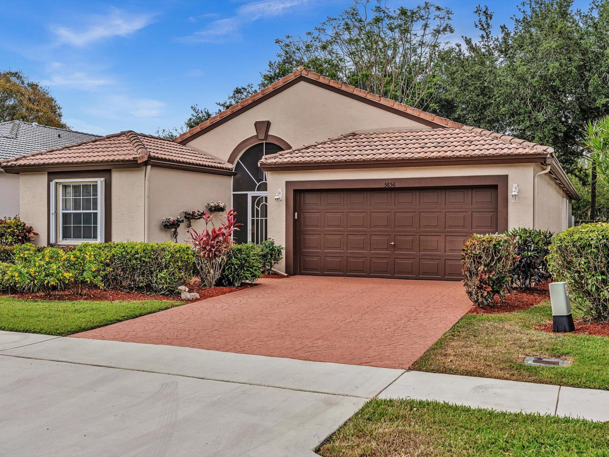 5856 Seashell Terrace