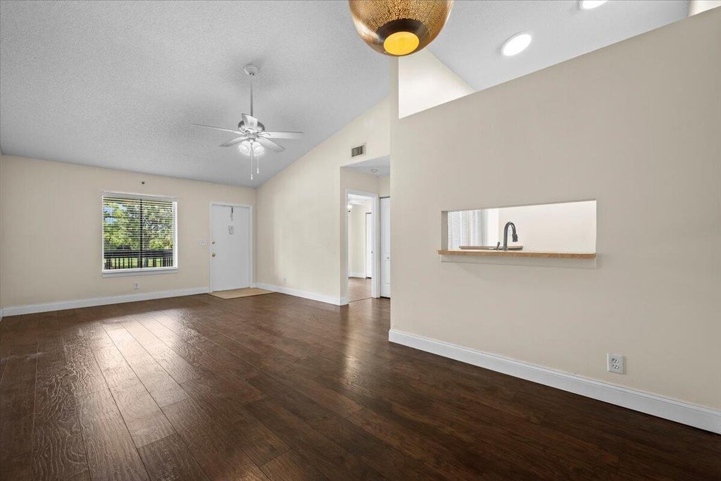 Photo of 6489 Chasewood Drive E #E, Jupiter, FL 33458 (MLS # R11121225)