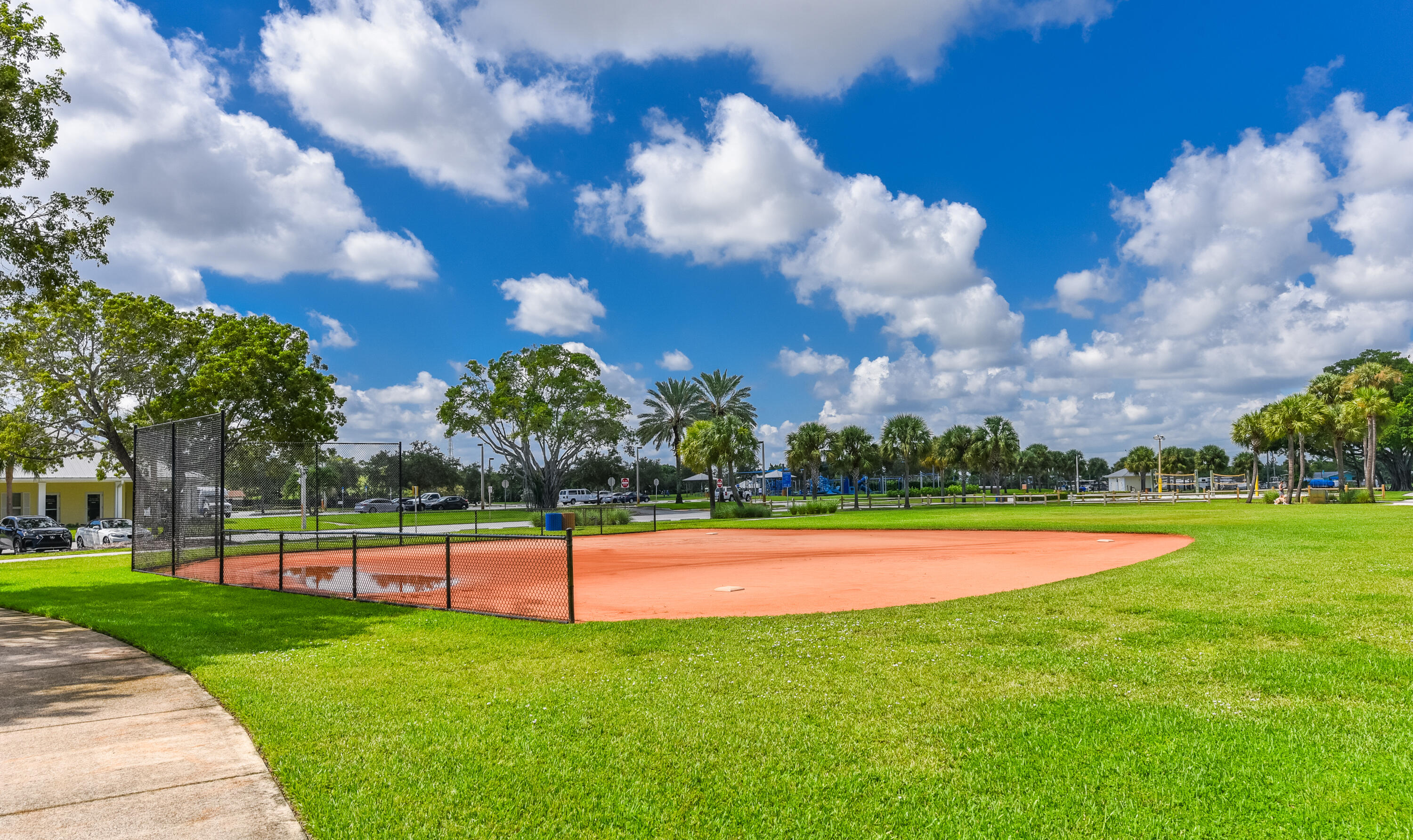 NORTH PALM BEACH VILLAGE OF 6 - Residential