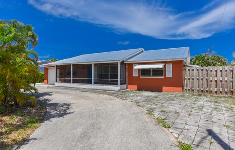 Property photo of 928 Prosperity Farms Road, North Palm Beach, FL 33408