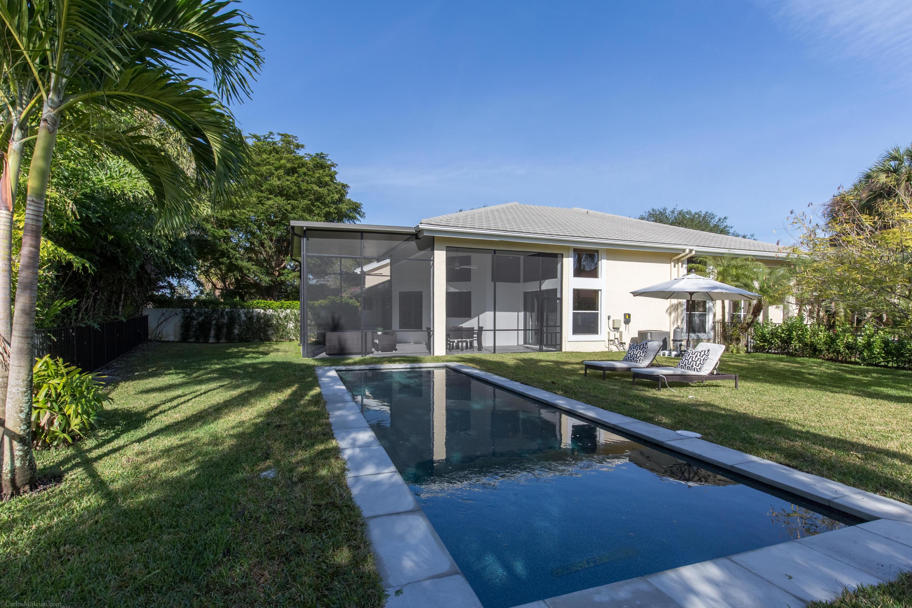 SHADY OAKS OF PALM BEACH POLO & COUNTRY - Residential