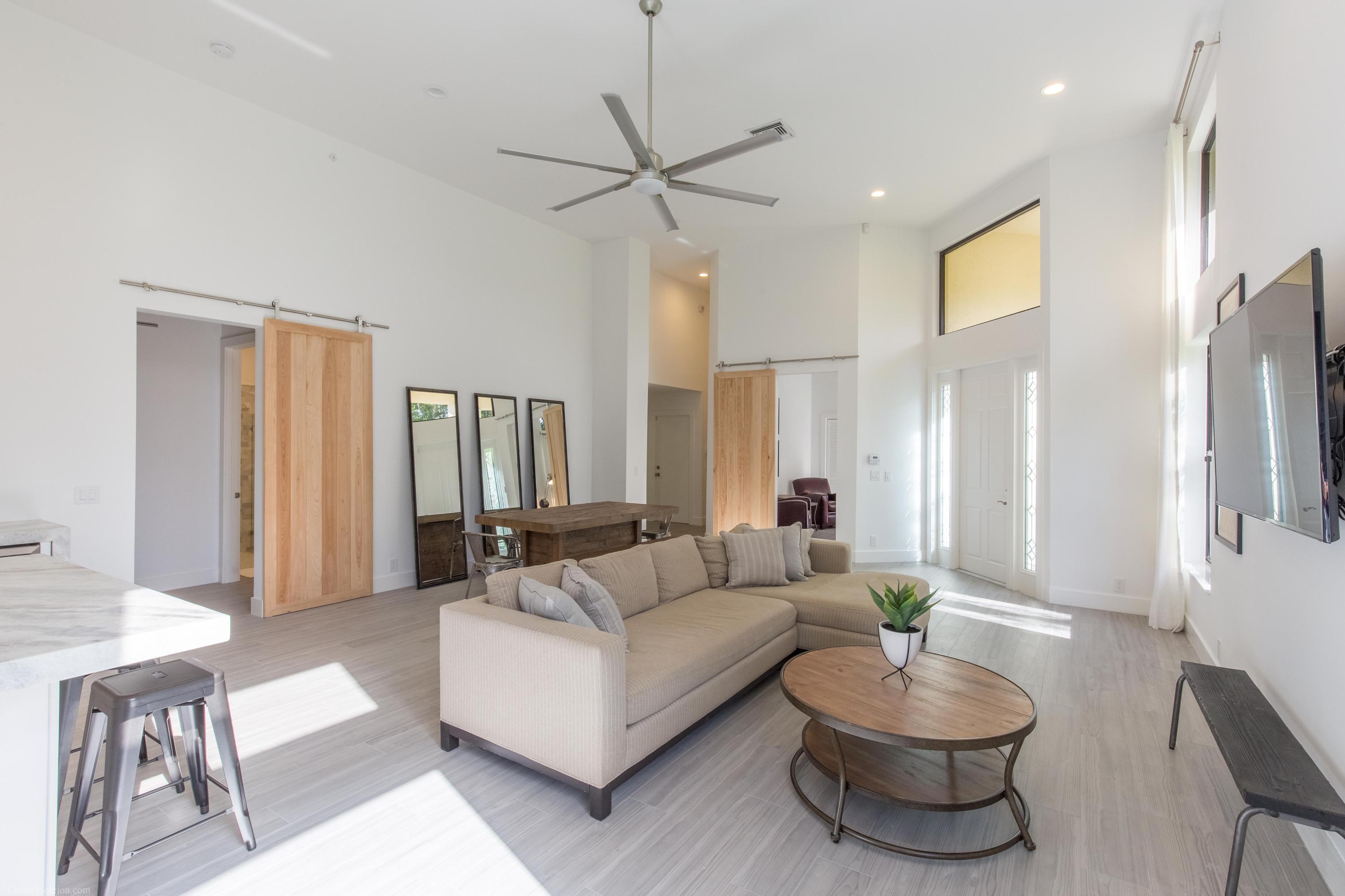 SHADY OAKS OF PALM BEACH POLO & COUNTRY - Residential