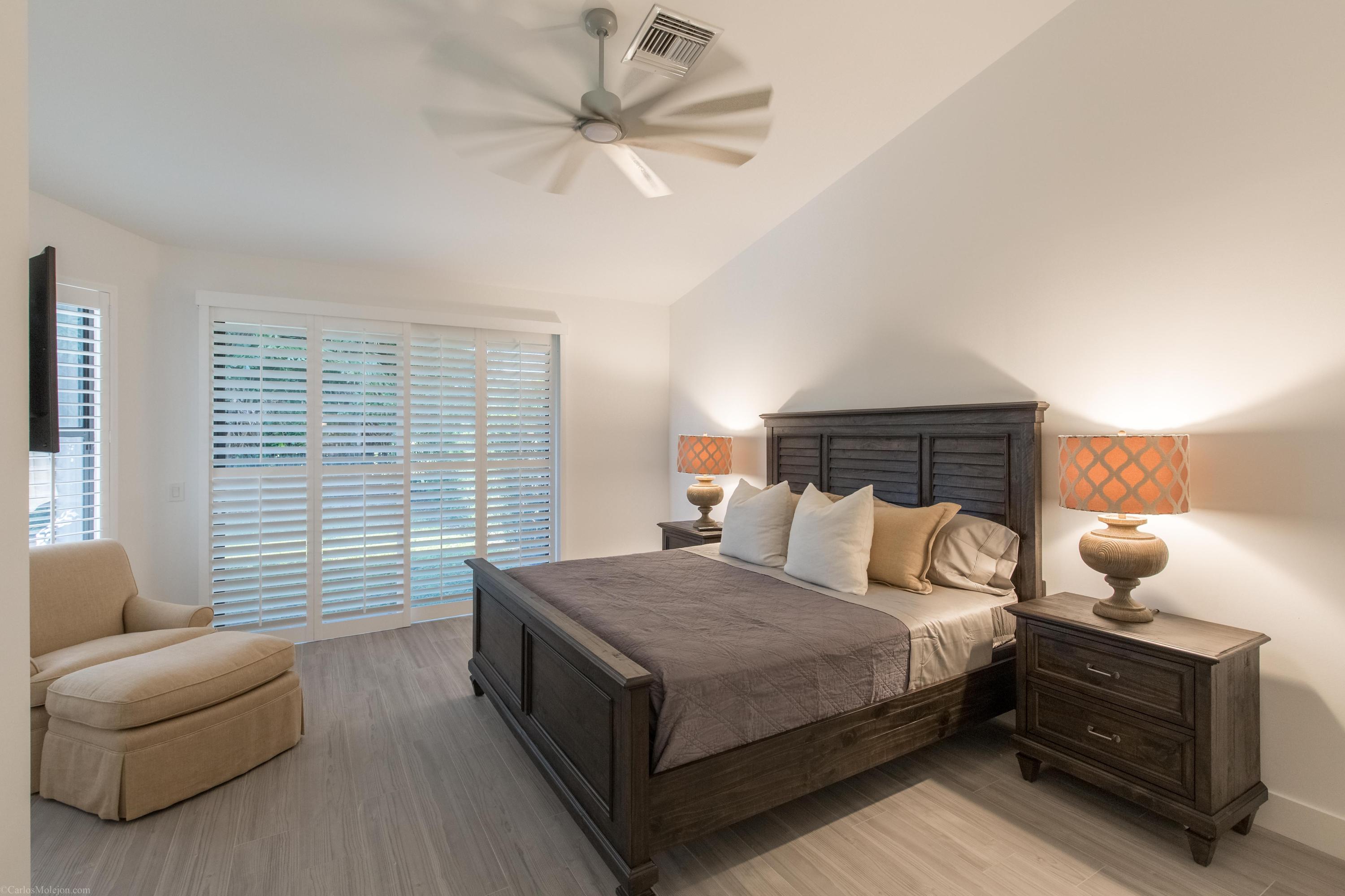 SHADY OAKS OF PALM BEACH POLO & COUNTRY - Residential