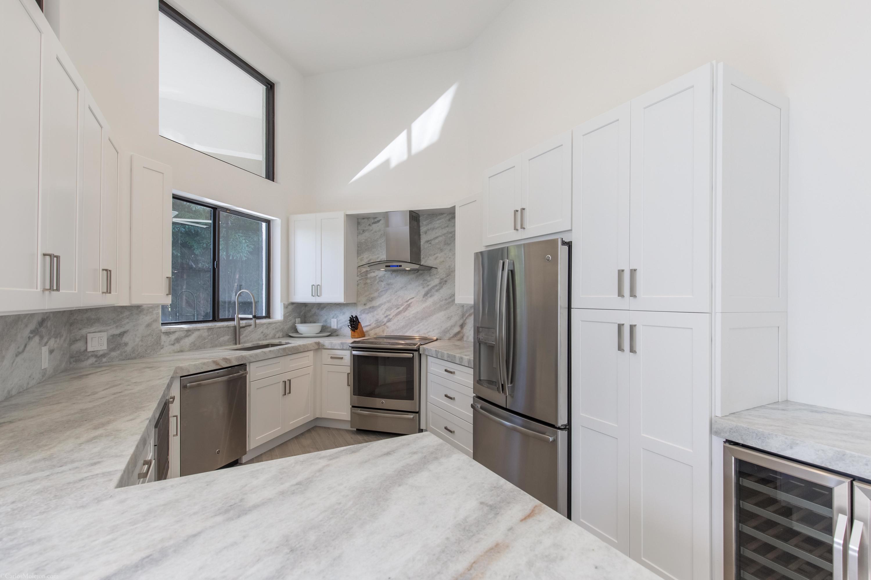 SHADY OAKS OF PALM BEACH POLO & COUNTRY - Residential