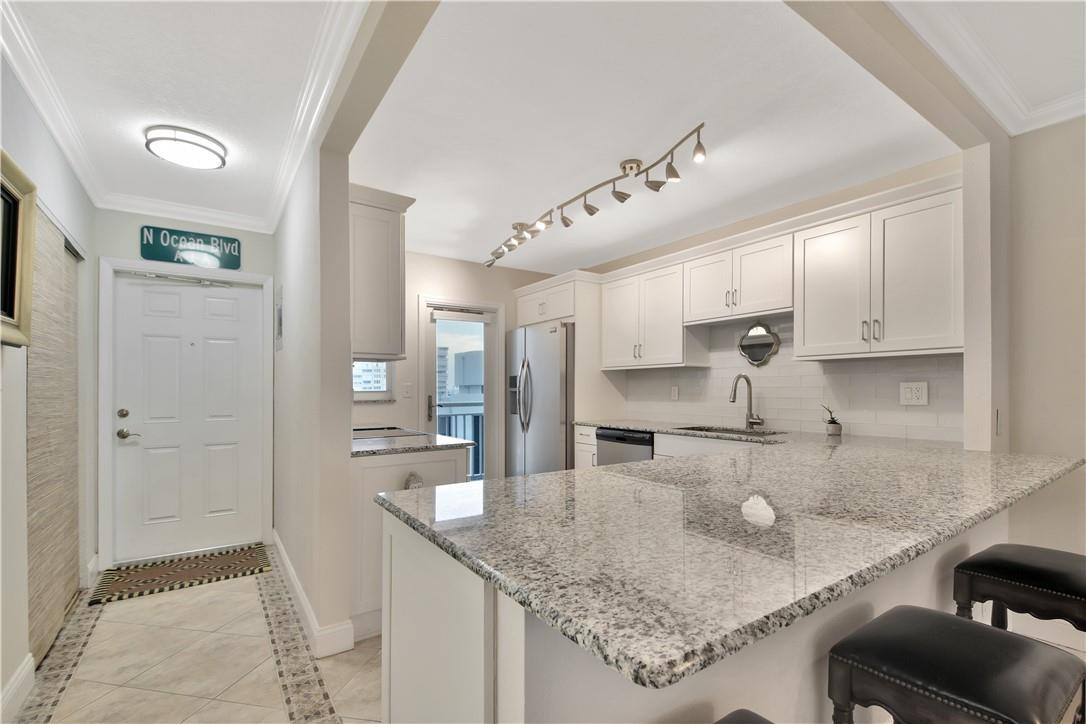 Admiralty Towers - Residential