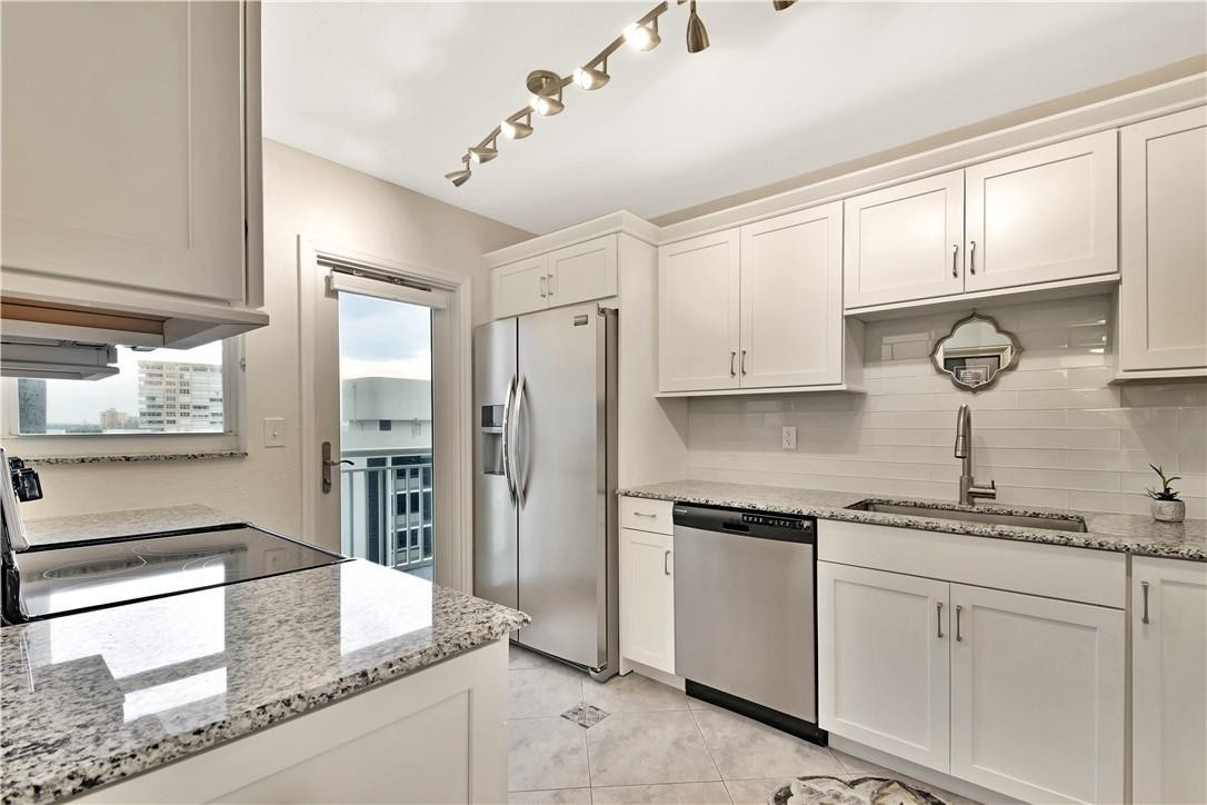 Admiralty Towers - Residential