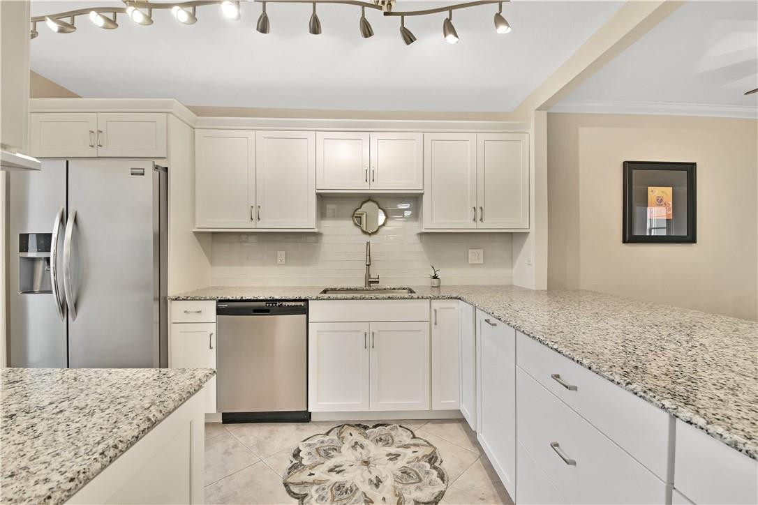 Admiralty Towers - Residential