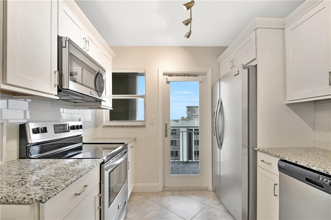 Admiralty Towers - Residential