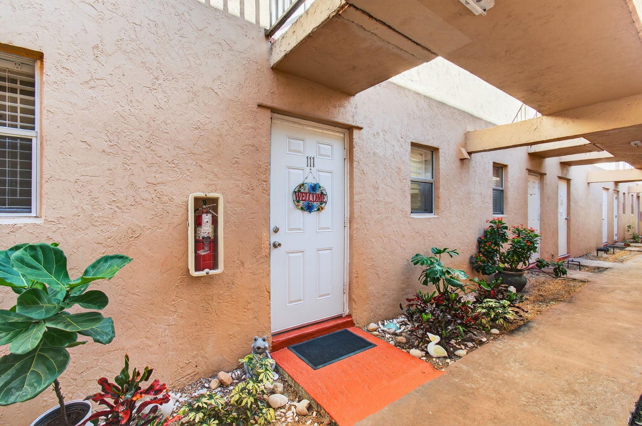 BOCA TOWNE CENTRE - Residential Lease