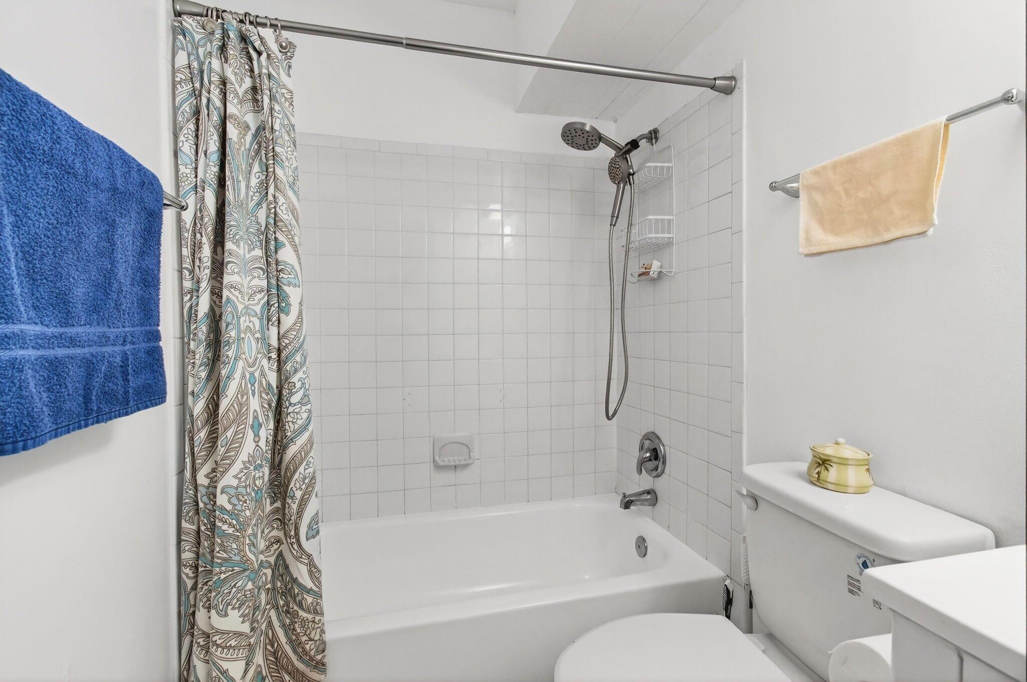 BOCA TOWNE CENTRE - Residential Lease